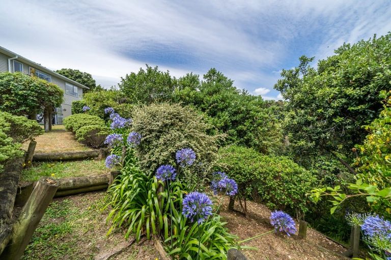 Photo of property in 11 Moray Place, Papakowhai, Porirua, 5024