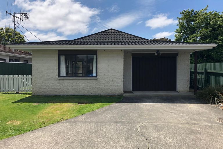 Photo of property in 332c Featherston Street, Palmerston North, 4414