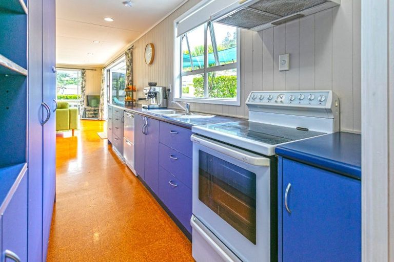Photo of property in 103 Ocean Beach Road, Tairua, 3508