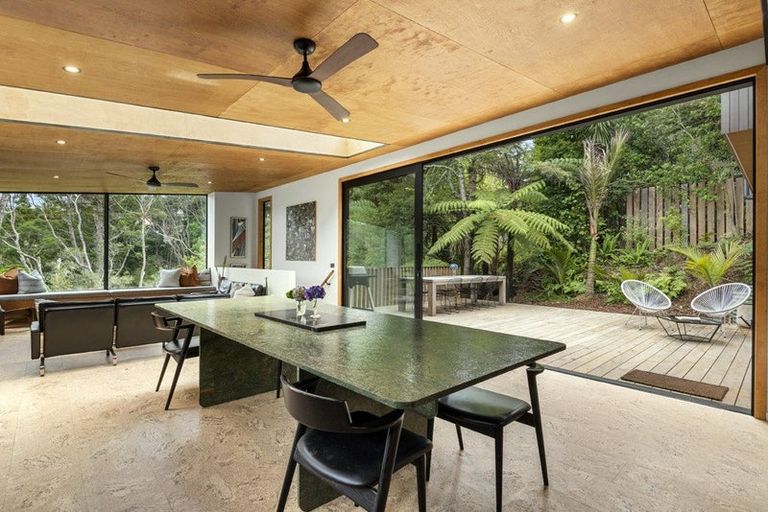 Photo of property in 13 Kauri Road, Birkenhead, Auckland, 0626