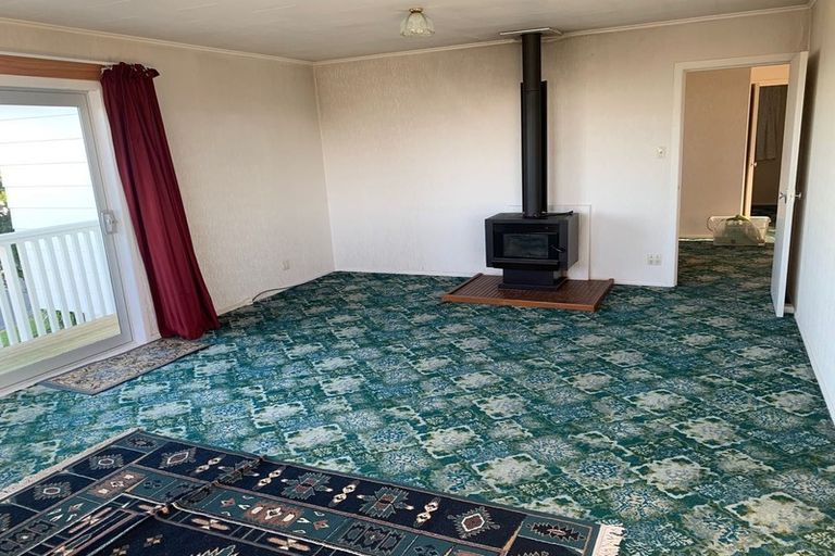 Photo of property in 6 Banksia Grove, Maungaraki, Lower Hutt, 5010