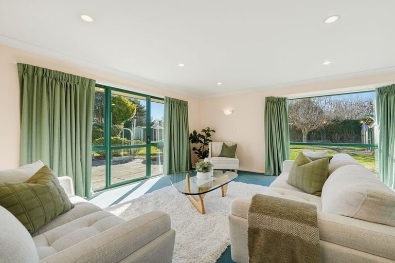 Photo of property in 14 Craigieburn Street, Darfield, 7510