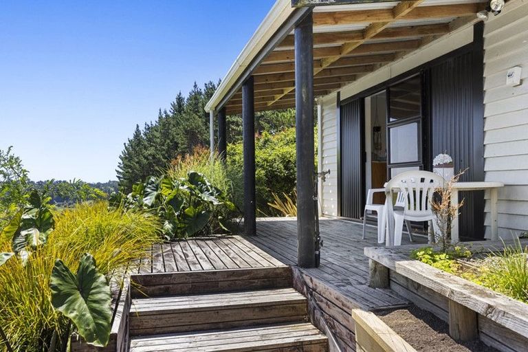 Photo of property in 543 Mataro Road, Onaero, Urenui, 4375