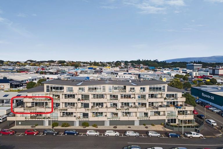 Photo of property in Quarterdeck, 12/4 Buller Street, New Plymouth, 4310