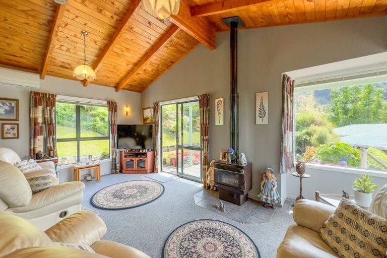 Photo of property in 39 Te Ana Lane, Thames, 3577