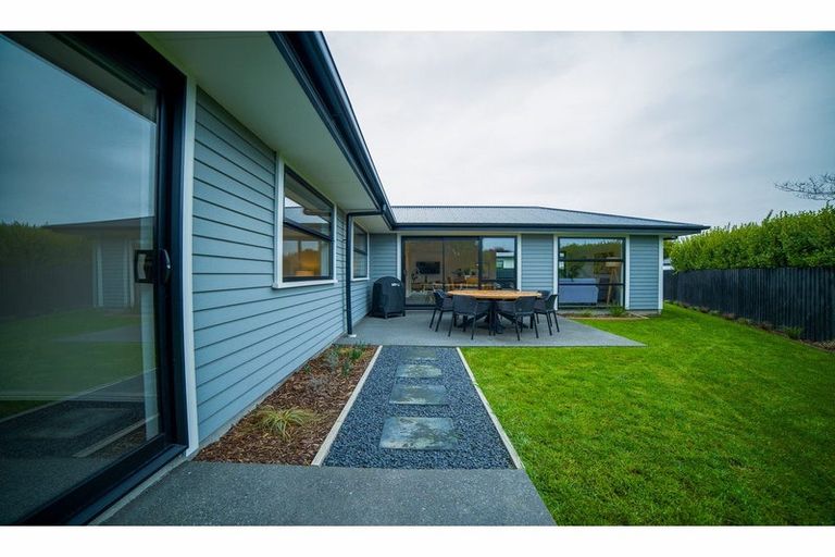 Photo of property in 7 Clonbunny Close, Rolleston, 7614