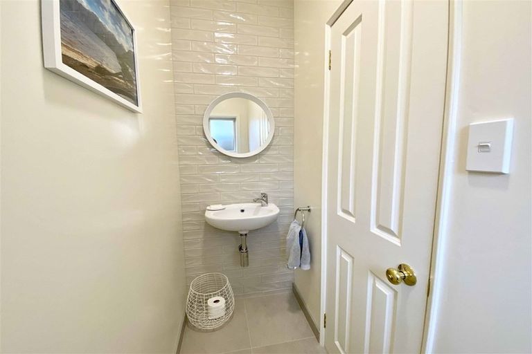 Photo of property in 53 Gladstone Terrace, Gladstone, Invercargill, 9810