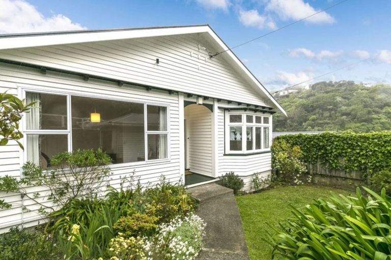 Photo of property in 105 Orangi Kaupapa Road, Northland, Wellington, 6012