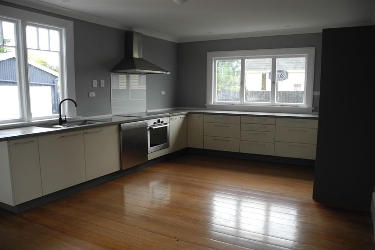 Photo of property in 21 Parsonage Road, Waimate, 7924