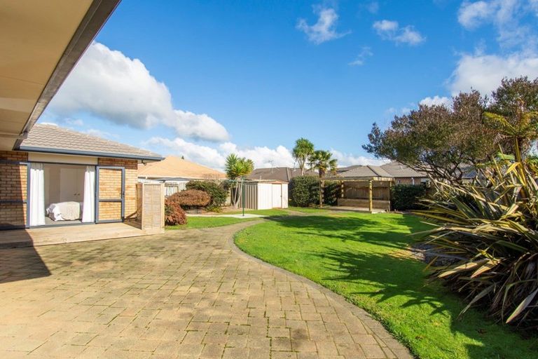 Photo of property in 10 Carlsberg Place, Papamoa Beach, Papamoa, 3118