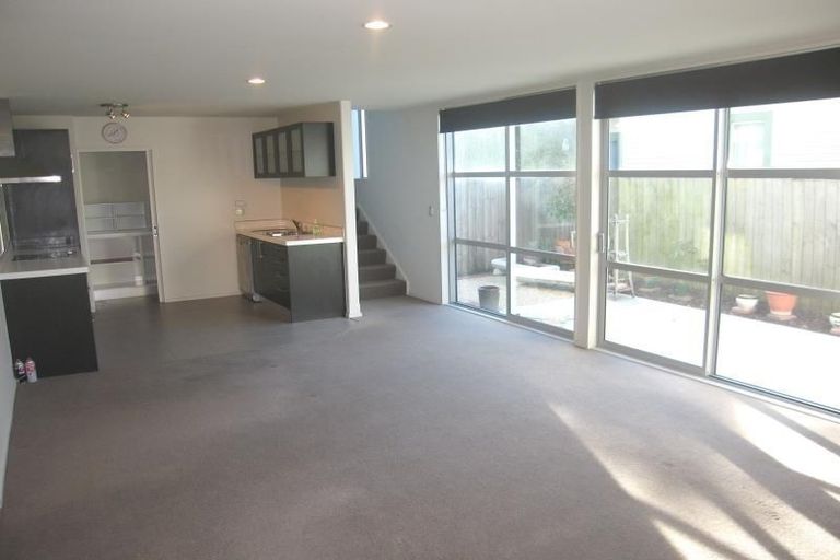 Photo of property in 545 Barbadoes Street, Edgeware, Christchurch, 8013