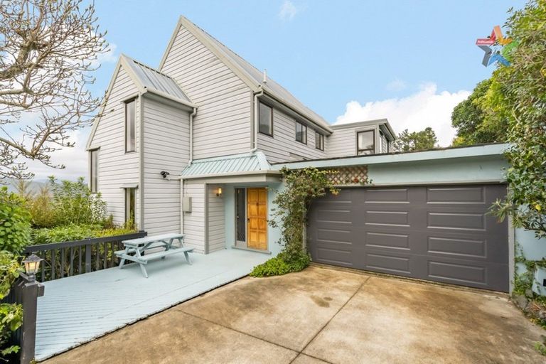 Photo of property in 75 Park Road, Belmont, Lower Hutt, 5010