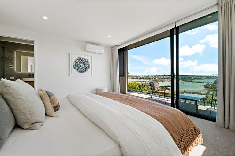 Photo of property in 26 Ngaiwi Street, Orakei, Auckland, 1071