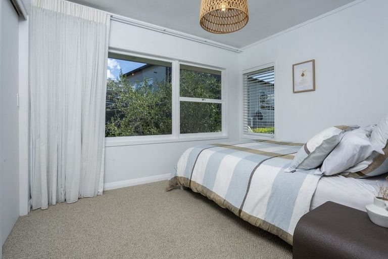 Photo of property in 13 Hume Drive, Hillcrest, Auckland, 0627