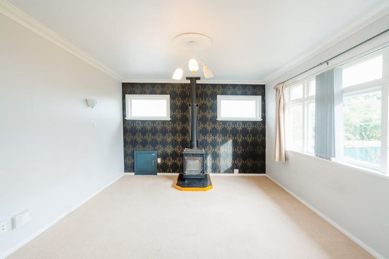 Photo of property in 27 Stanley Street, Levin, 5510