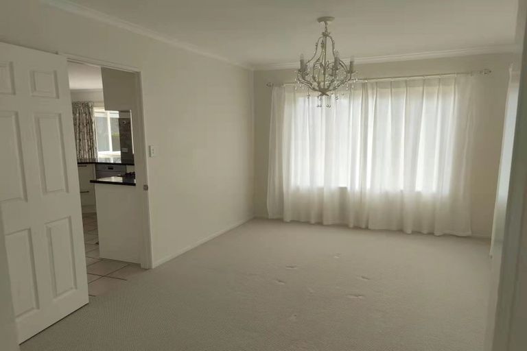 Photo of property in 54 Te Wharau Drive, Greenhithe, Auckland, 0632