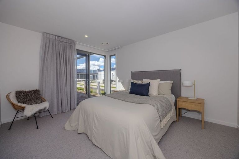 Photo of property in 146 Burdon Loop, Lake Hawea, 9382