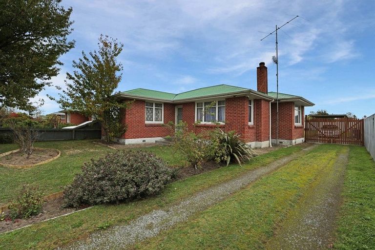 Photo of property in 74 Grove Street, Tinwald, Ashburton, 7700