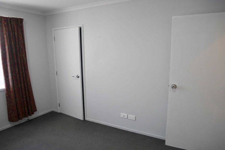 Photo of property in 19 Defoe Place, Waltham, Christchurch, 8023