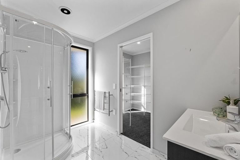 Photo of property in 81 Airport Drive, New Plymouth Airport, New Plymouth, 4373