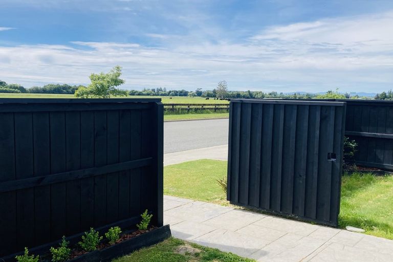 Photo of property in 10 Devlin Avenue, Rangiora, 7400