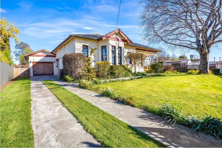 Photo of property in 134 Park Street, Winton, 9720