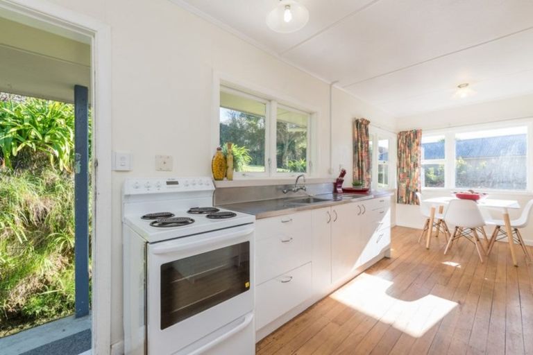 Photo of property in 128 Emano Street, Toi Toi, Nelson, 7010