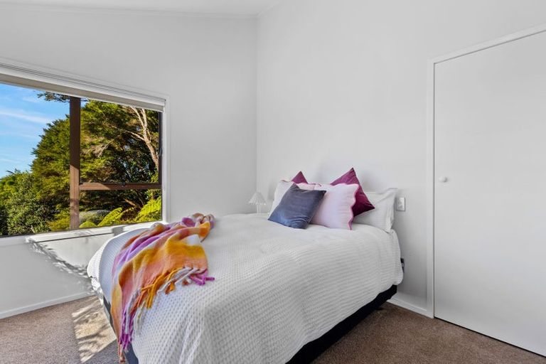 Photo of property in 811 East Coast Road, Northcross, Auckland, 0630