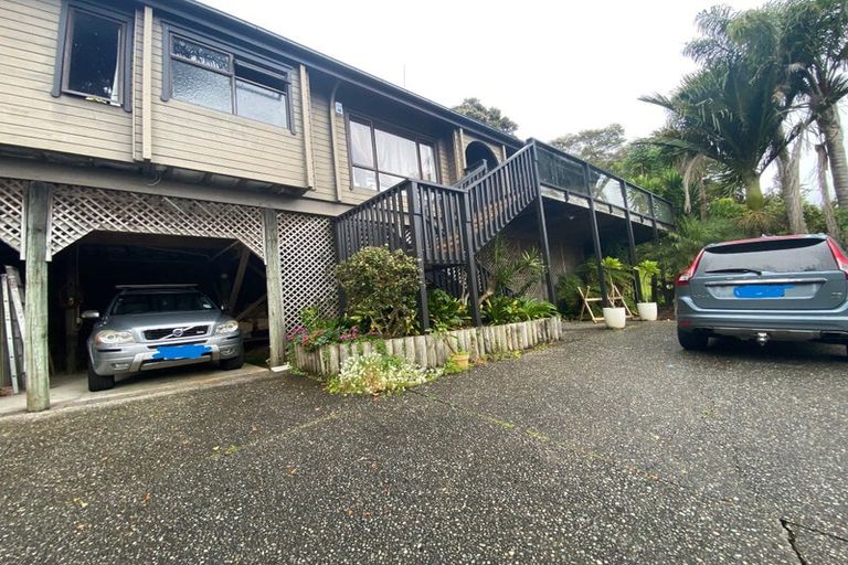 Photo of property in 18 Laingfield Terrace, Laingholm, Auckland, 0604