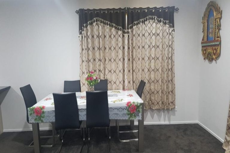 Photo of property in 2 Dow Square, Wigram, Christchurch, 8025