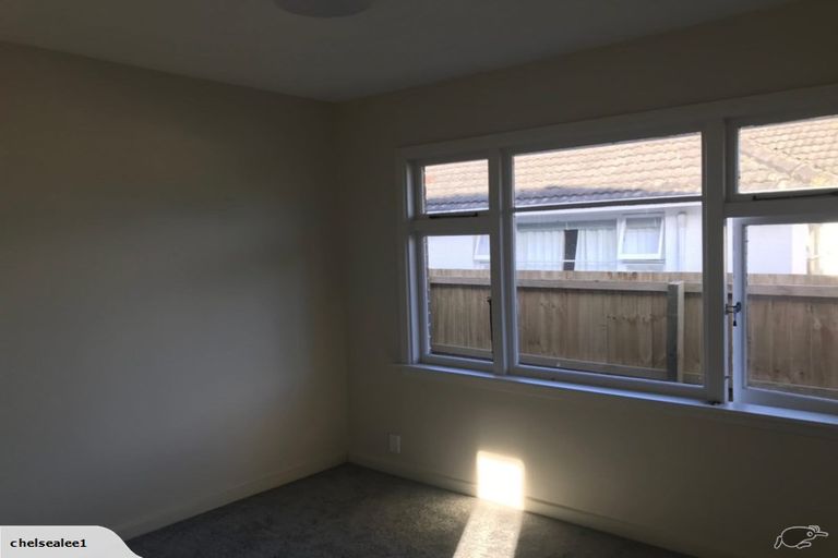 Photo of property in 122 Maidstone Road, Ilam, Christchurch, 8041