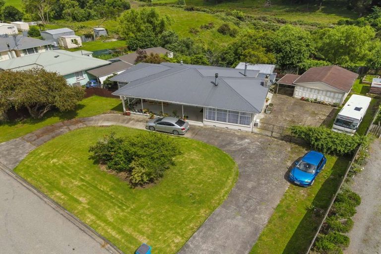 Photo of property in 15 Julyan Street, Shannon, 4821