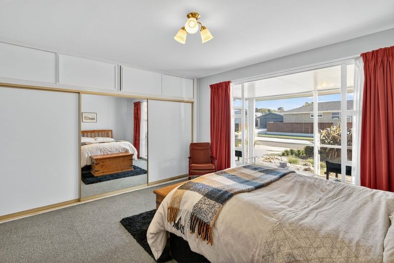 Photo of property in 7 Talltree Avenue, Avonhead, Christchurch, 8042