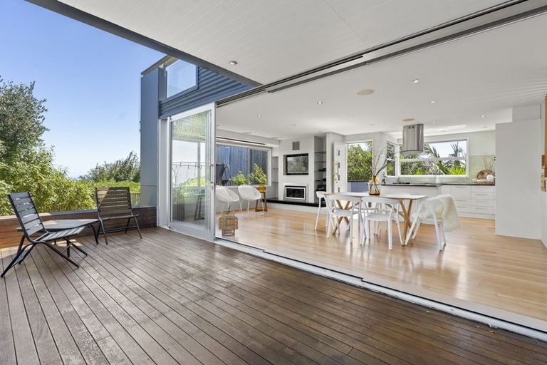 Photo of property in 44 Hill Road, Palm Beach, Waiheke Island, 1081