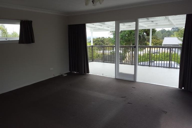 Photo of property in 1/15 Kyle Road, Greenhithe, Auckland, 0632