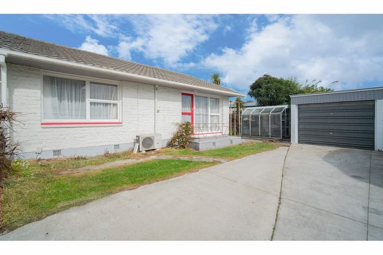 Photo of property in 4/9 Division Street, Riccarton, Christchurch, 8041