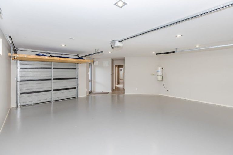 Photo of property in 19 Shalimar Place, Huntington, Hamilton, 3210