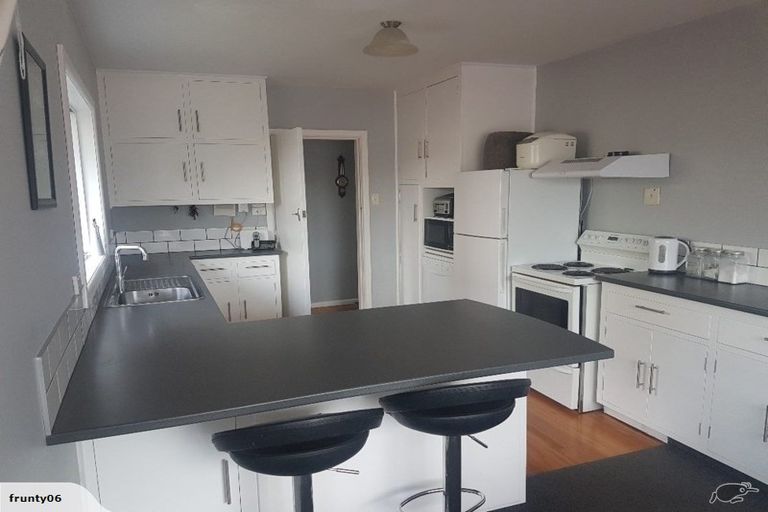 Photo of property in 54 Effingham Street, North New Brighton, Christchurch, 8083