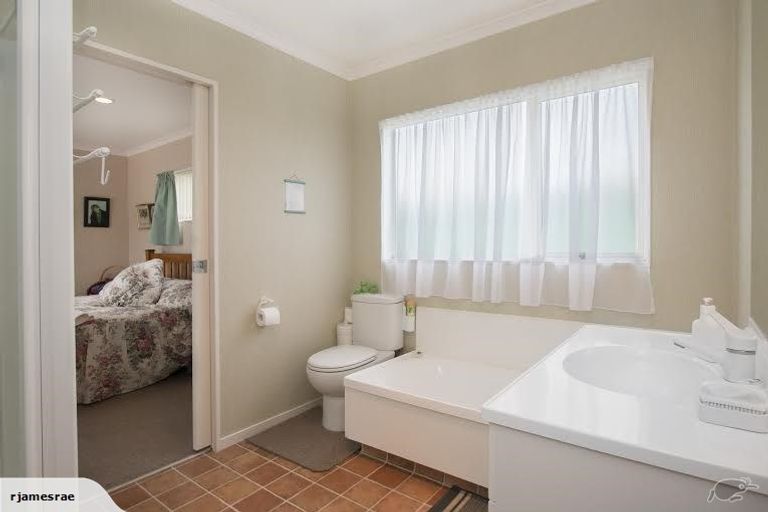 Photo of property in 11 Donegal Place, Katikati, 3129