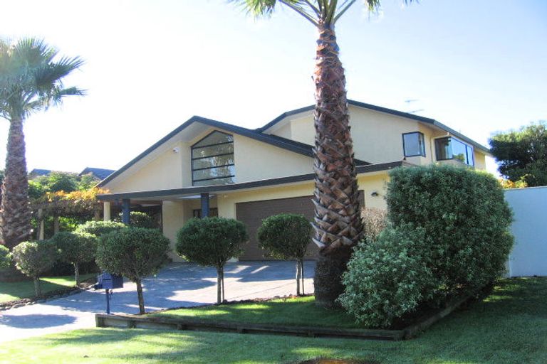 Photo of property in 17 Landing Drive, Albany, Auckland, 0632