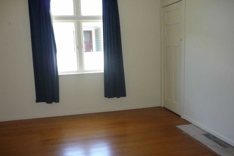 Photo of property in 88 Tukapa Street, Westown, New Plymouth, 4310