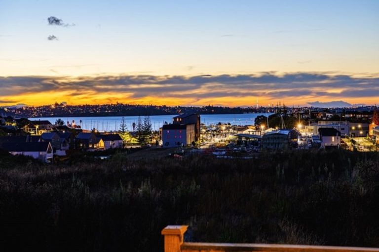 Photo of property in 49 Eighth View Avenue, Beachlands, Auckland, 2018