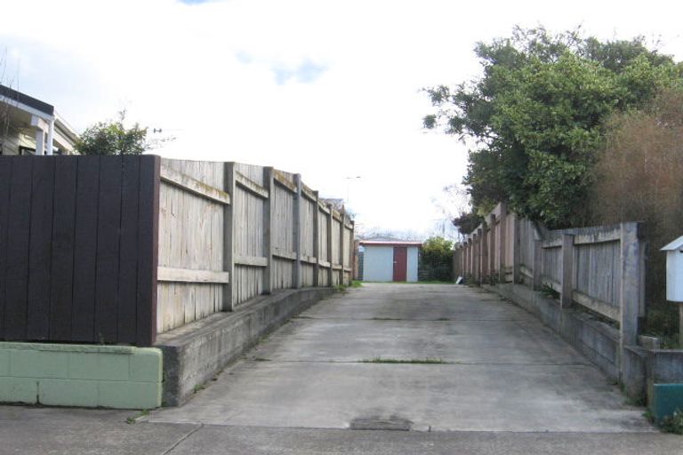 Photo of property in 41a Raglan Avenue, Cloverlea, Palmerston North, 4412