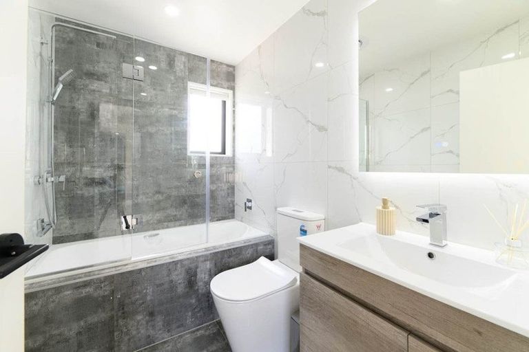 Photo of property in 6a Cutler Street, New Lynn, Auckland, 0600