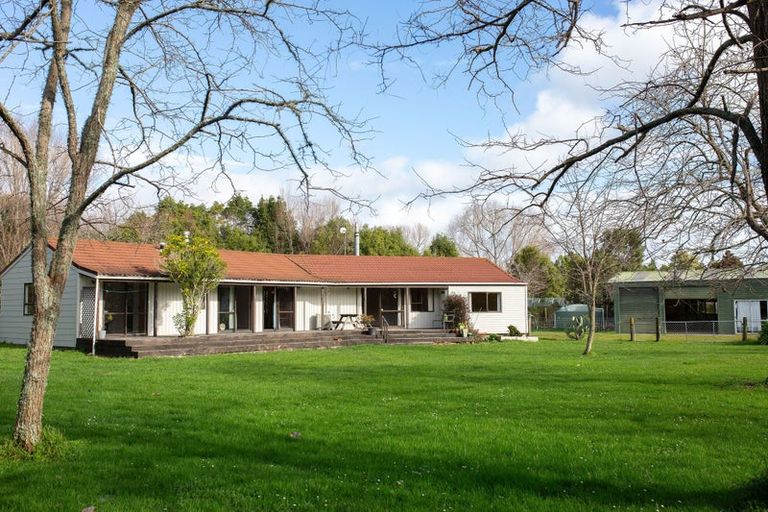 Photo of property in 92 Arcus Road, Te Horo, Otaki, 5582