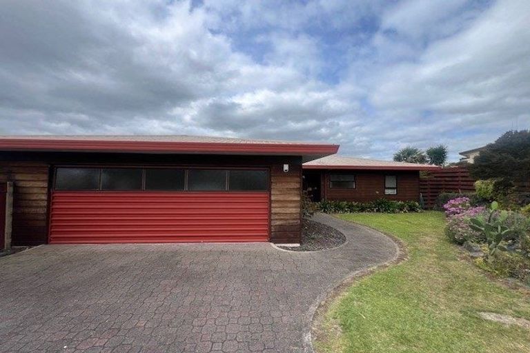 Photo of property in 5 Holmburn Street, Welcome Bay, Tauranga, 3112