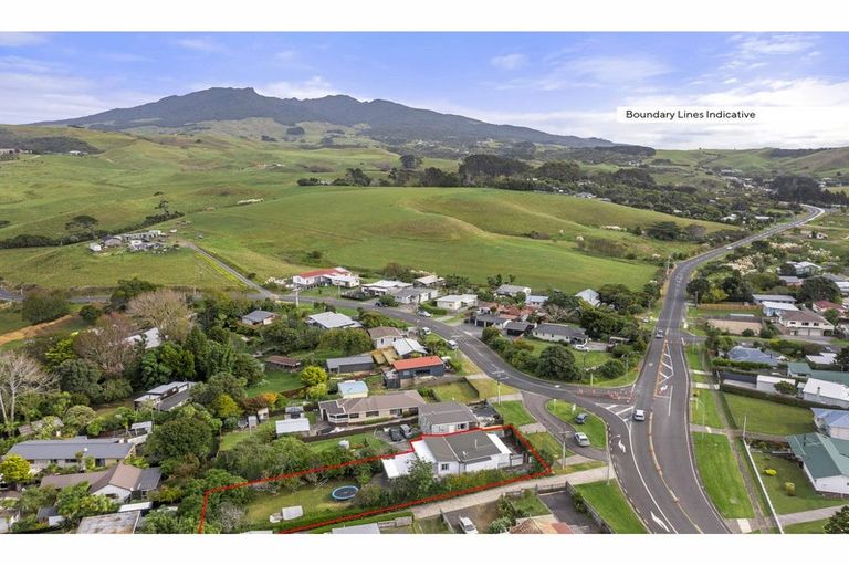 Photo of property in 70 Wainui Road, Raglan, 3225