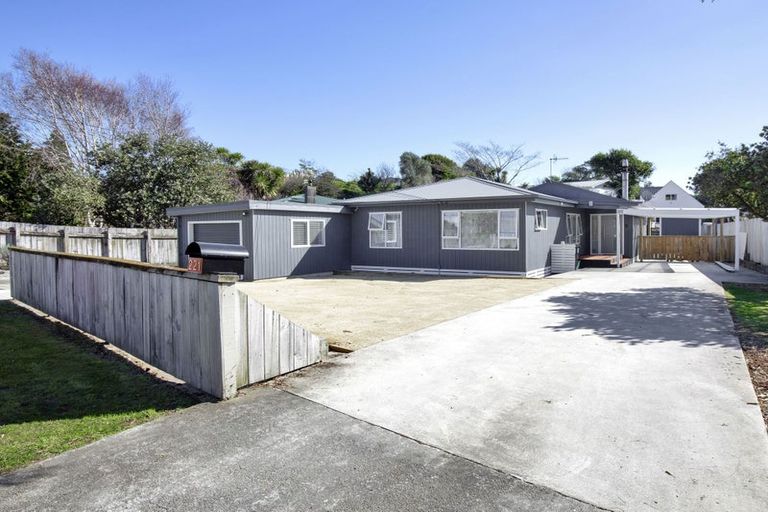 Photo of property in 221 Matai Road, Raumati Beach, Paraparaumu, 5032