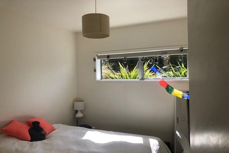 Photo of property in 129b Wynyard Crescent, Fernhill, Queenstown, 9300