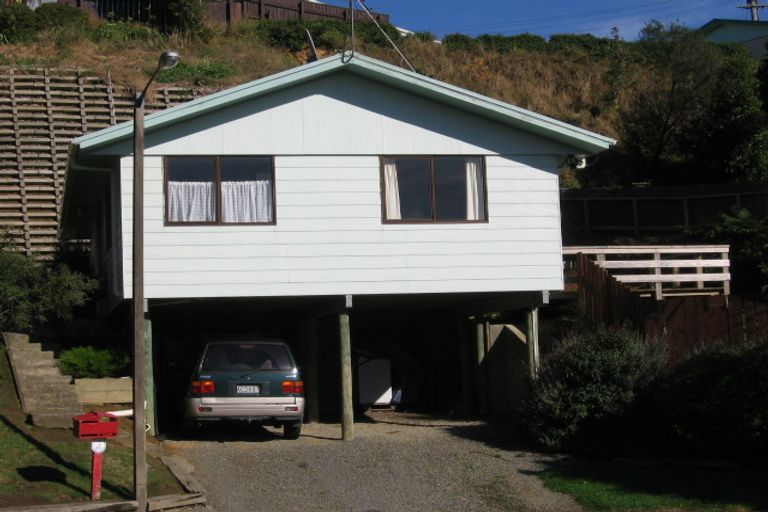 Photo of property in 7 Bushland Grove, Paparangi, Wellington, 6037